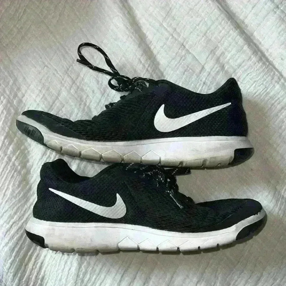 Nike Flex Experience RN 5 Women’s Running Sneakers - Picture 1 of 6